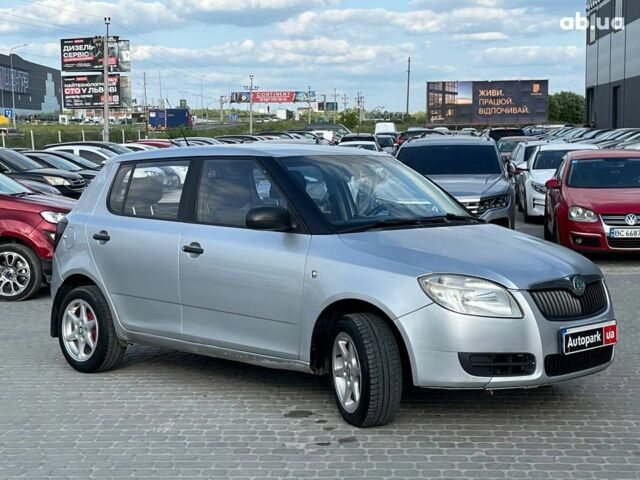 Серый Шкода Фабия, объемом двигателя 1.2 л и пробегом 377 тыс. км за 3290 $, фото 22 на Automoto.ua