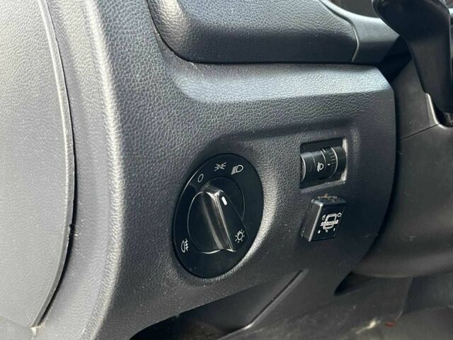 Сірий Шкода Фабія, об'ємом двигуна 1.2 л та пробігом 377 тис. км за 2640 $, фото 7 на Automoto.ua