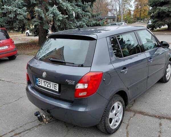 Серый Шкода Фабия, объемом двигателя 1.2 л и пробегом 283 тыс. км за 5000 $, фото 4 на Automoto.ua