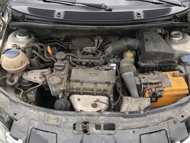 Серый Шкода Фабия, объемом двигателя 1.2 л и пробегом 209 тыс. км за 4799 $, фото 19 на Automoto.ua