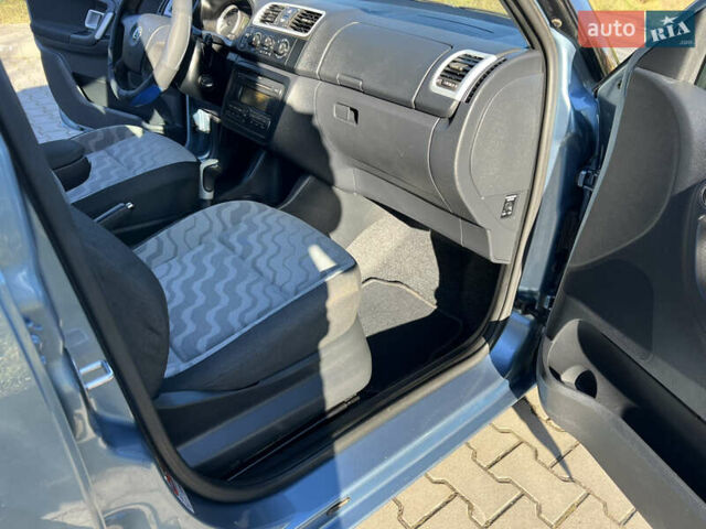 Сірий Шкода Фабія, об'ємом двигуна 1.4 л та пробігом 198 тис. км за 5390 $, фото 32 на Automoto.ua