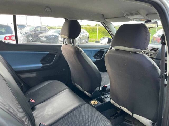 Сірий Шкода Фабія, об'ємом двигуна 1.2 л та пробігом 377 тис. км за 2640 $, фото 14 на Automoto.ua