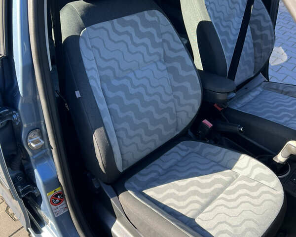 Сірий Шкода Фабія, об'ємом двигуна 1.4 л та пробігом 198 тис. км за 5390 $, фото 36 на Automoto.ua