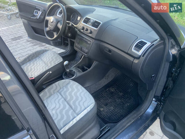 Сірий Шкода Фабія, об'ємом двигуна 1.2 л та пробігом 84 тис. км за 5700 $, фото 18 на Automoto.ua