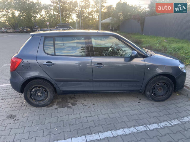 Сірий Шкода Фабія, об'ємом двигуна 1.2 л та пробігом 84 тис. км за 5700 $, фото 6 на Automoto.ua
