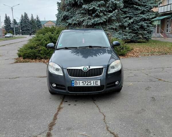 Серый Шкода Фабия, объемом двигателя 1.2 л и пробегом 283 тыс. км за 5000 $, фото 8 на Automoto.ua