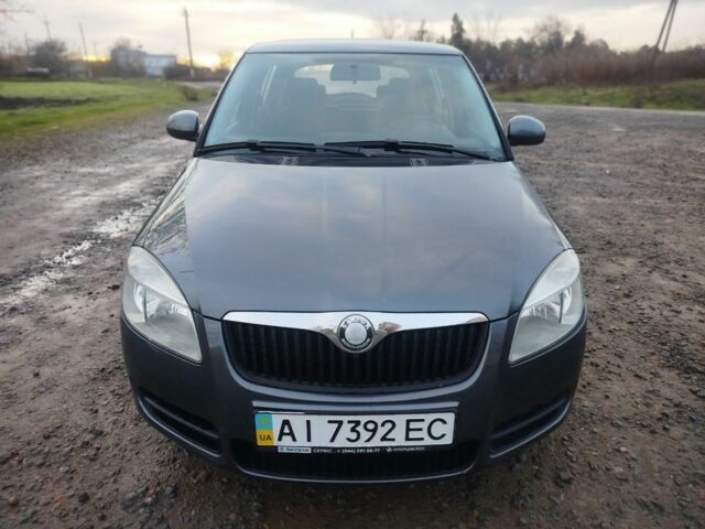 Серый Шкода Фабия, объемом двигателя 1.2 л и пробегом 143 тыс. км за 4500 $, фото 4 на Automoto.ua