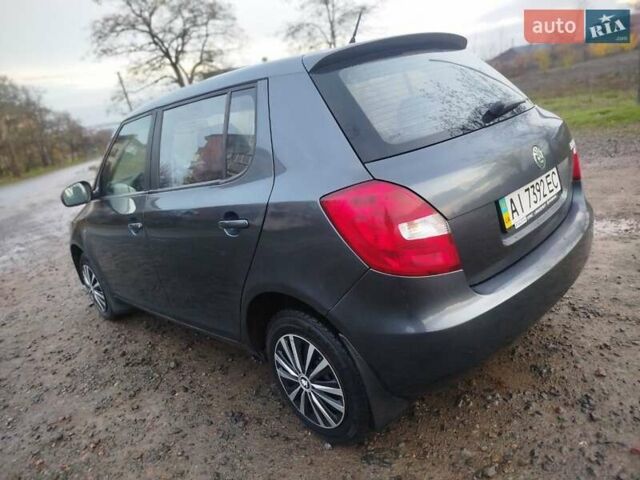 Серый Шкода Фабия, объемом двигателя 1.2 л и пробегом 143 тыс. км за 4500 $, фото 18 на Automoto.ua