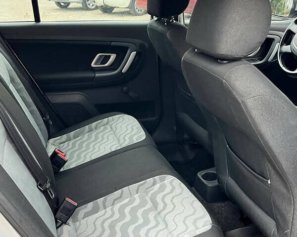 Сірий Шкода Фабія, об'ємом двигуна 1.39 л та пробігом 187 тис. км за 4100 $, фото 9 на Automoto.ua