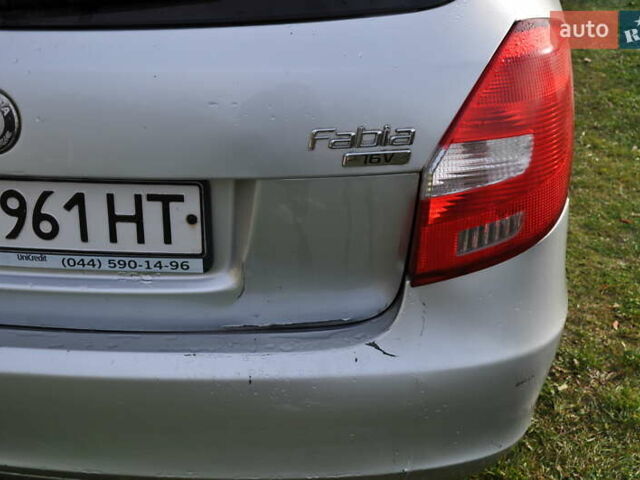 Сірий Шкода Фабія, об'ємом двигуна 1.39 л та пробігом 246 тис. км за 4300 $, фото 5 на Automoto.ua