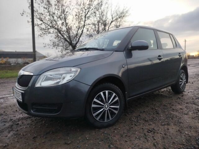 Серый Шкода Фабия, объемом двигателя 1.2 л и пробегом 143 тыс. км за 4500 $, фото 13 на Automoto.ua