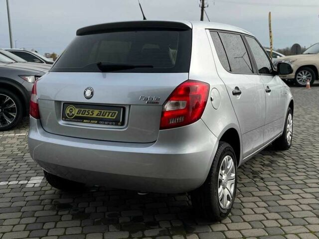 Серый Шкода Фабия, объемом двигателя 1.6 л и пробегом 283 тыс. км за 5800 $, фото 6 на Automoto.ua