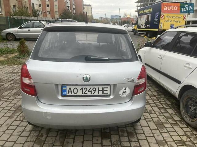 Сірий Шкода Фабія, об'ємом двигуна 1.39 л та пробігом 380 тис. км за 3300 $, фото 2 на Automoto.ua