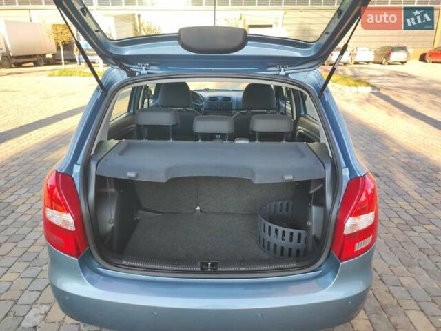 Серый Шкода Фабия, объемом двигателя 1.2 л и пробегом 192 тыс. км за 5850 $, фото 23 на Automoto.ua