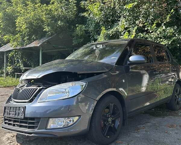 Сірий Шкода Фабія, об'ємом двигуна 1.39 л та пробігом 162 тис. км за 2500 $, фото 13 на Automoto.ua