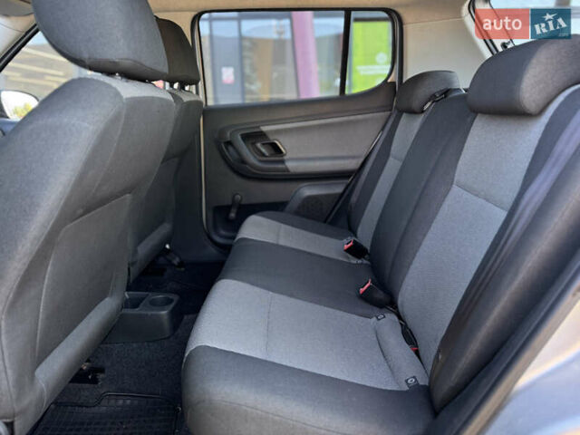 Шкода Фабия 2010 в Киеве на Automoto.ua Серый Шкода Фабия, объемом двигателя 1.2 л и пробегом 146 тыс. км за 4250 $, фото 7 на Automoto.ua