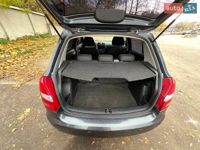 Сірий Шкода Фабія, об'ємом двигуна 1.2 л та пробігом 184 тис. км за 4999 $, фото 42 на Automoto.ua
