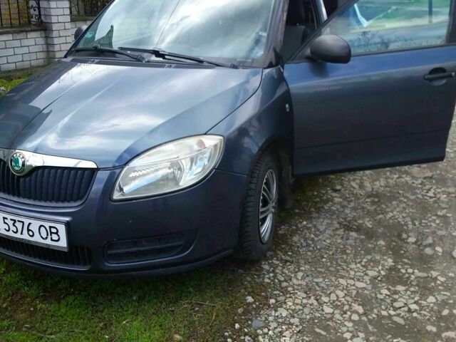 Шкода Фабия 2010 в Пятихатках на Automoto.ua Серый Шкода Фабия, объемом двигателя 1.4 л и пробегом 236 тыс. км за 5250 $, фото 1 на Automoto.ua