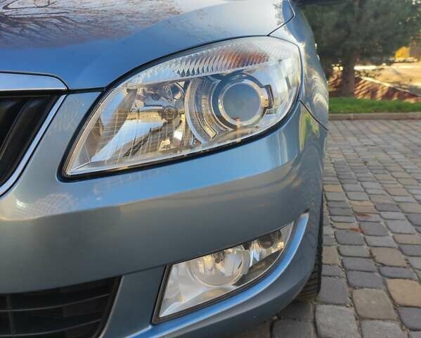 Серый Шкода Фабия, объемом двигателя 1.2 л и пробегом 192 тыс. км за 5850 $, фото 11 на Automoto.ua