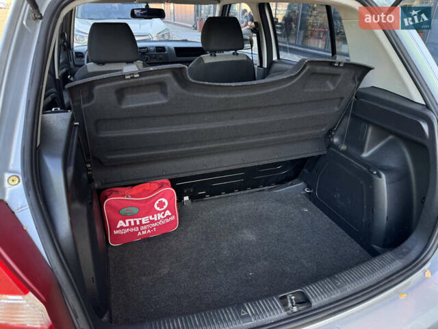 Шкода Фабия 2010 в Киеве на Automoto.ua Серый Шкода Фабия, объемом двигателя 1.2 л и пробегом 146 тыс. км за 4250 $, фото 12 на Automoto.ua