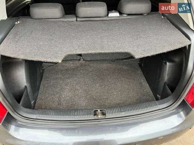 Сірий Шкода Фабія, об'ємом двигуна 1.2 л та пробігом 184 тис. км за 4999 $, фото 40 на Automoto.ua