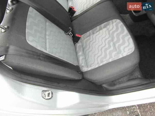 Серый Шкода Фабия, объемом двигателя 1.2 л и пробегом 141 тыс. км за 5900 $, фото 1 на Automoto.ua