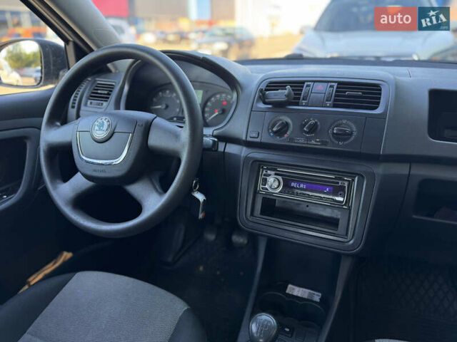 Сірий Шкода Фабія, об'ємом двигуна 1.2 л та пробігом 146 тис. км за 3990 $, фото 13 на Automoto.ua