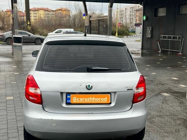 Сірий Шкода Фабія, об'ємом двигуна 1.4 л та пробігом 400 тис. км за 3500 $, фото 1 на Automoto.ua