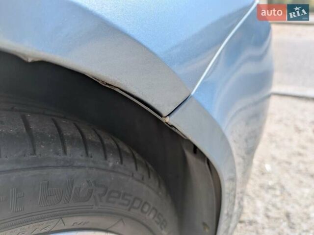 Серый Шкода Фабия, объемом двигателя 1.39 л и пробегом 162 тыс. км за 4000 $, фото 13 на Automoto.ua