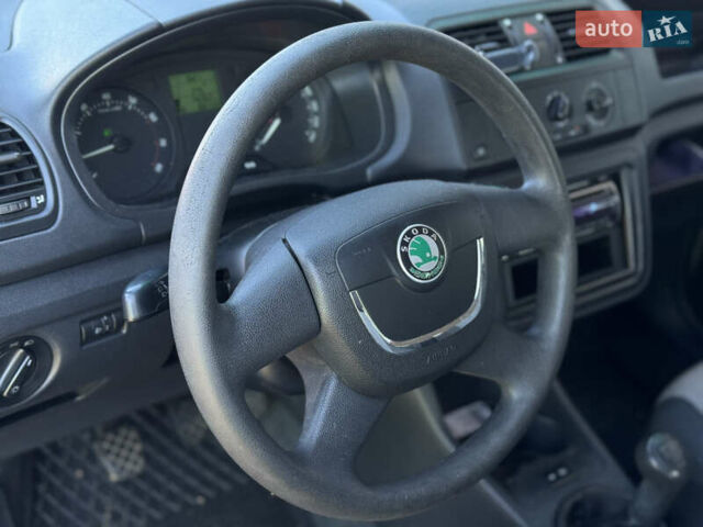 Шкода Фабия 2010 в Киеве на Automoto.ua Серый Шкода Фабия, объемом двигателя 1.2 л и пробегом 146 тыс. км за 4250 $, фото 10 на Automoto.ua