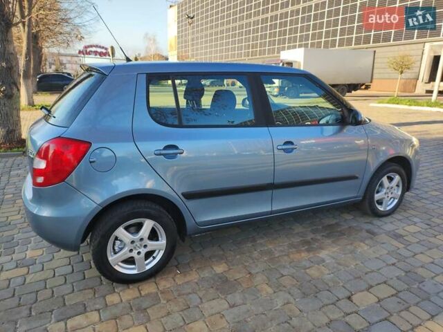 Серый Шкода Фабия, объемом двигателя 1.2 л и пробегом 192 тыс. км за 5850 $, фото 7 на Automoto.ua