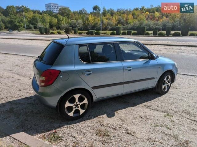 Серый Шкода Фабия, объемом двигателя 1.39 л и пробегом 162 тыс. км за 4000 $, фото 6 на Automoto.ua