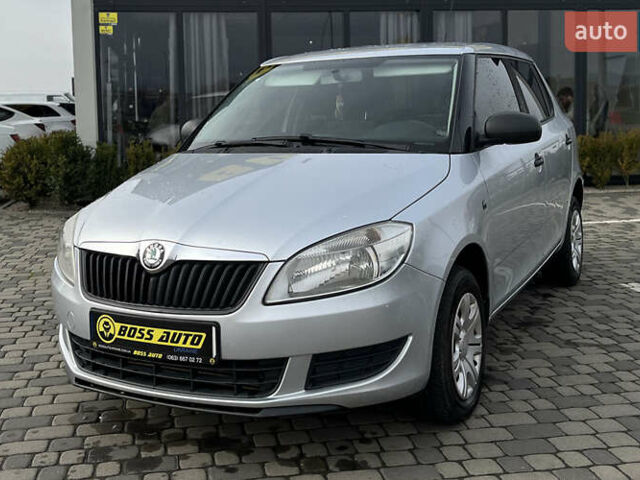 Сірий Шкода Фабія, об'ємом двигуна 1.6 л та пробігом 283 тис. км за 5800 $, фото 2 на Automoto.ua