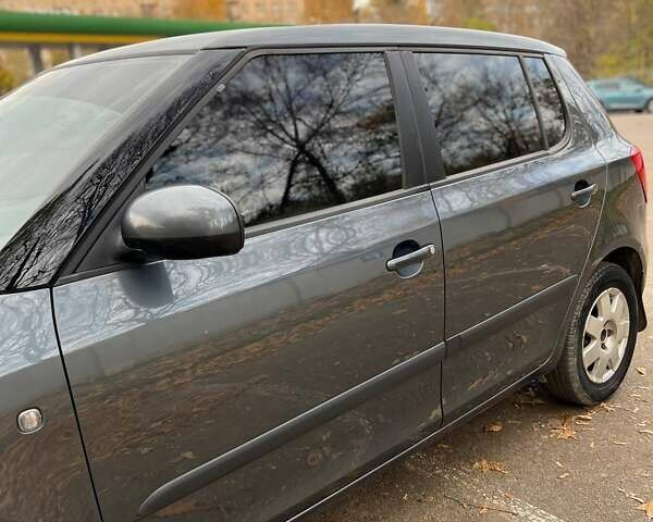 Сірий Шкода Фабія, об'ємом двигуна 1.2 л та пробігом 184 тис. км за 4999 $, фото 5 на Automoto.ua