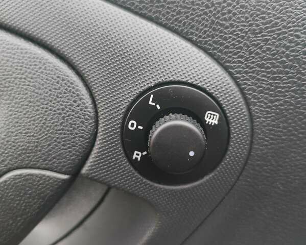 Серый Шкода Фабия, объемом двигателя 1.2 л и пробегом 192 тыс. км за 5850 $, фото 18 на Automoto.ua