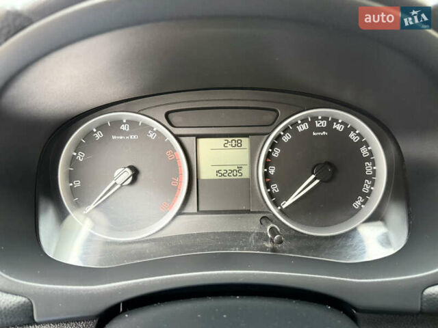 Серый Шкода Фабия, объемом двигателя 1.2 л и пробегом 152 тыс. км за 4500 $, фото 17 на Automoto.ua