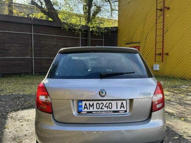 Сірий Шкода Фабія, об'ємом двигуна 1.2 л та пробігом 220 тис. км за 4100 $, фото 4 на Automoto.ua