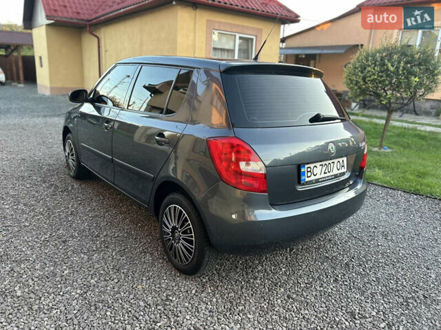 Серый Шкода Фабия, объемом двигателя 1.2 л и пробегом 135 тыс. км за 5200 $, фото 9 на Automoto.ua