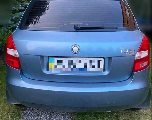 Сірий Шкода Фабія, об'ємом двигуна 1.2 л та пробігом 140 тис. км за 5300 $, фото 1 на Automoto.ua
