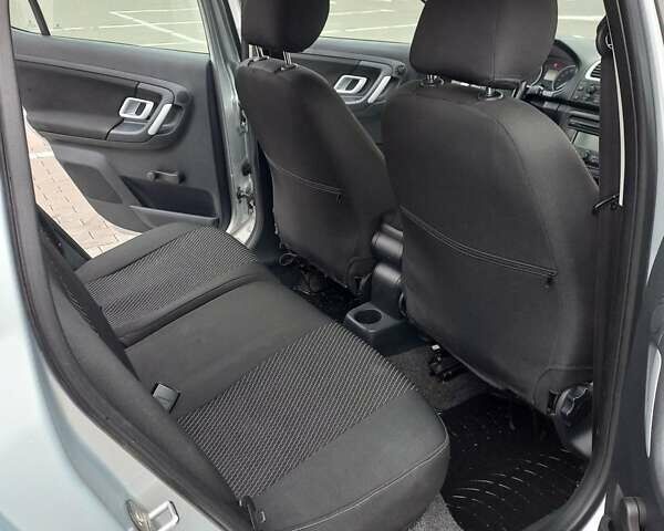 Серый Шкода Фабия, объемом двигателя 1.42 л и пробегом 230 тыс. км за 5700 $, фото 8 на Automoto.ua