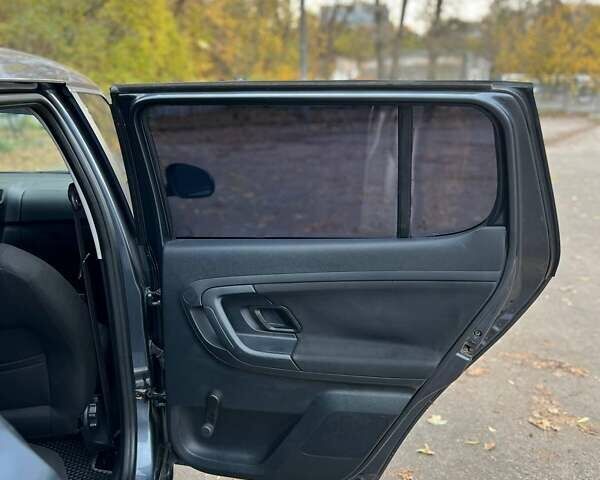 Сірий Шкода Фабія, об'ємом двигуна 1.2 л та пробігом 184 тис. км за 4999 $, фото 21 на Automoto.ua