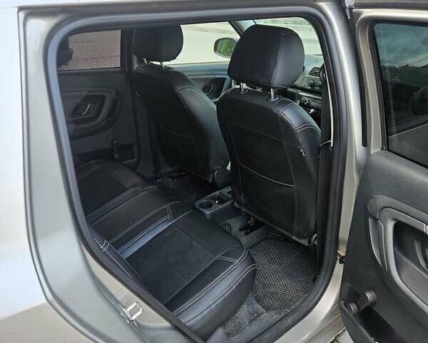 Сірий Шкода Фабія, об'ємом двигуна 1.42 л та пробігом 163 тис. км за 5100 $, фото 15 на Automoto.ua