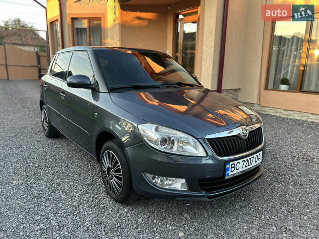 Серый Шкода Фабия, объемом двигателя 1.2 л и пробегом 135 тыс. км за 5200 $, фото 3 на Automoto.ua