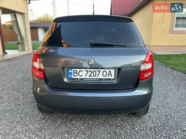 Серый Шкода Фабия, объемом двигателя 1.2 л и пробегом 135 тыс. км за 5200 $, фото 8 на Automoto.ua