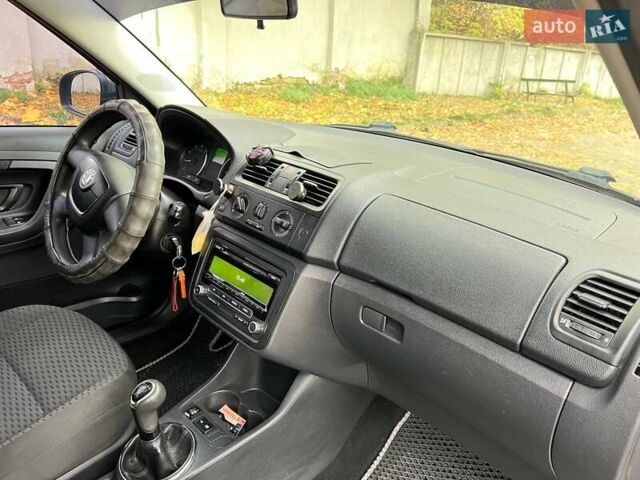 Сірий Шкода Фабія, об'ємом двигуна 1.2 л та пробігом 184 тис. км за 4999 $, фото 25 на Automoto.ua