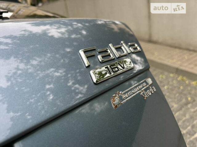 Сірий Шкода Фабія, об'ємом двигуна 1.39 л та пробігом 144 тис. км за 4900 $, фото 27 на Automoto.ua