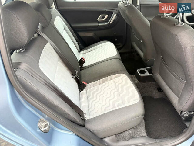 Серый Шкода Фабия, объемом двигателя 1.2 л и пробегом 152 тыс. км за 4500 $, фото 22 на Automoto.ua