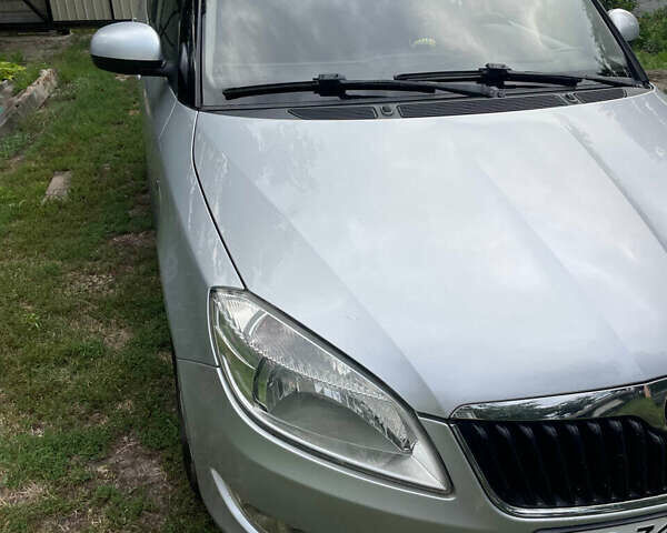 Сірий Шкода Фабія, об'ємом двигуна 1.2 л та пробігом 158 тис. км за 4800 $, фото 9 на Automoto.ua