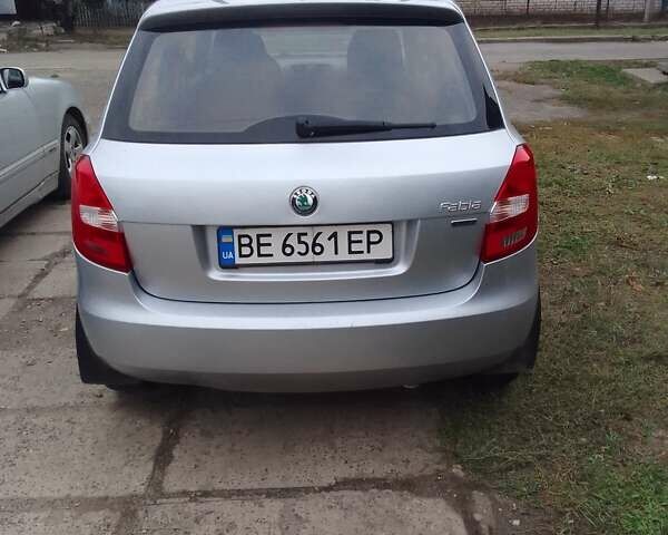 Серый Шкода Фабия, объемом двигателя 1.39 л и пробегом 140 тыс. км за 4700 $, фото 3 на Automoto.ua