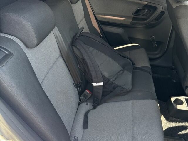 Серый Шкода Фабия, объемом двигателя 1.2 л и пробегом 1000 тыс. км за 5999 $, фото 5 на Automoto.ua